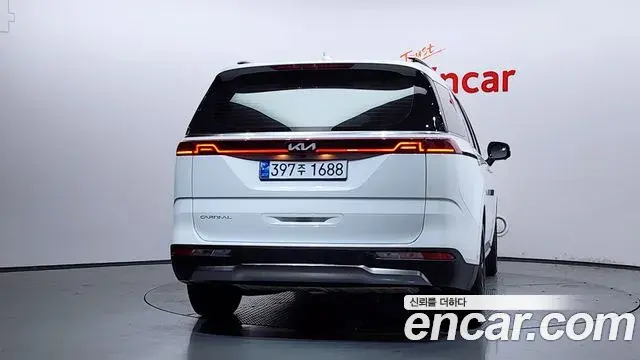 Kia Carnival 2023 — Фото 4/20