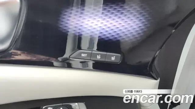Kia Carnival 2023 — Фото 18/20
