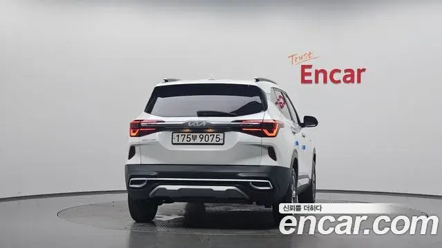 Kia Seltos 2021 — Photo 15/31