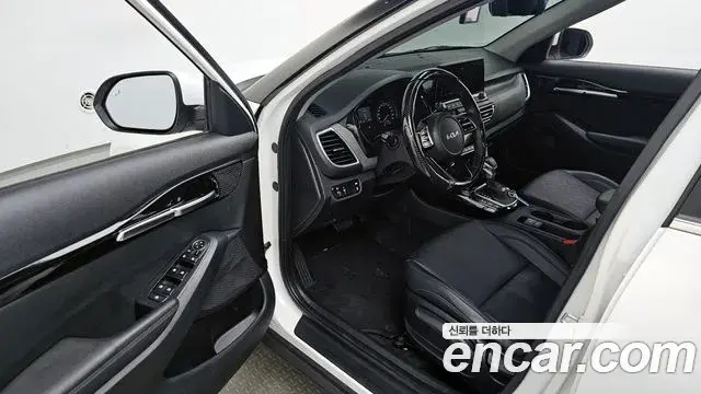 Kia Seltos 2021 — Photo 18/31