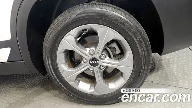 Kia Seltos 2021 — Photo 17/31
