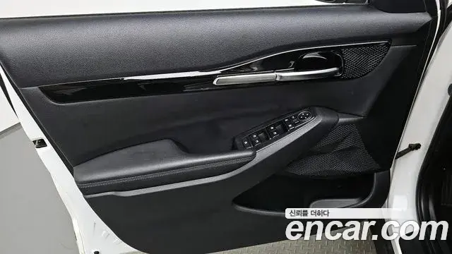 Kia Seltos 2021 — Photo 8/31