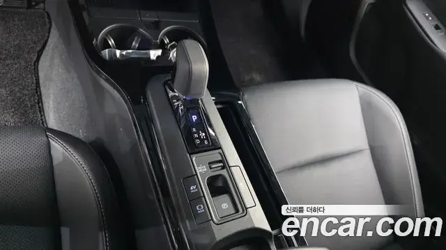 Toyota Prius 2025 — ფოტო 18/31