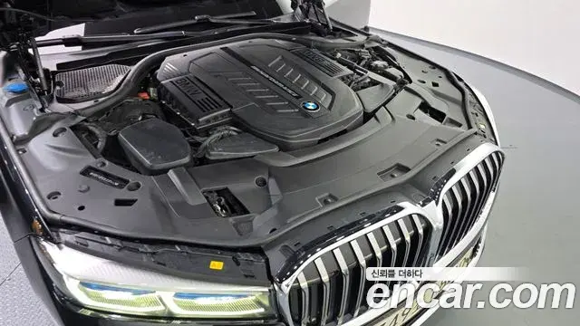 BMW 7 Series 2020 — ფოტო 10/20