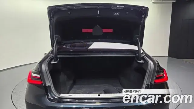 BMW 7 Series 2020 — ფოტო 9/20