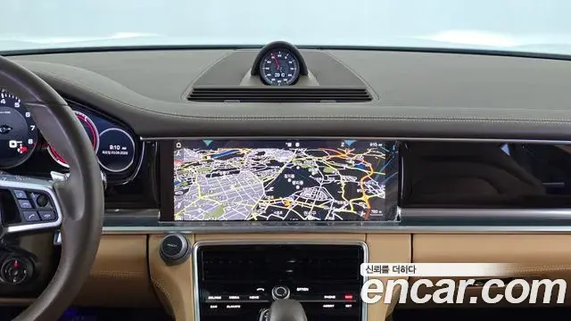 Porsche Panamera 2018 — Şəkil 15/31