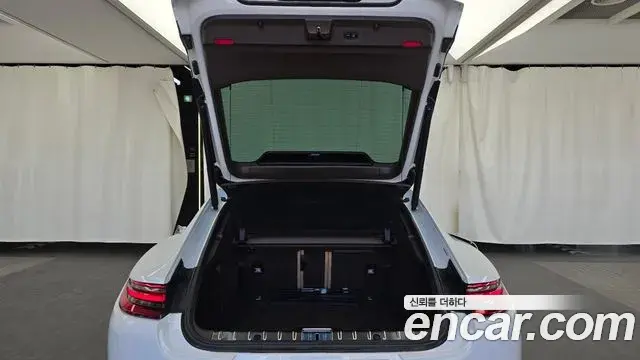 Porsche Panamera 2018 — Şəkil 6/31