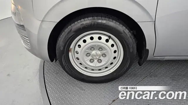 Hyundai Staria 2024 — Şəkil 8/30