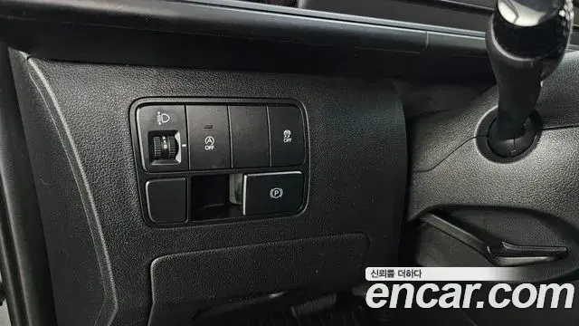 Hyundai Staria 2024 — Şəkil 23/30