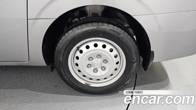 Hyundai Staria 2024 — Şəkil 10/30