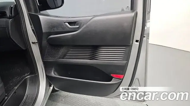 Hyundai Staria 2024 — Şəkil 15/30