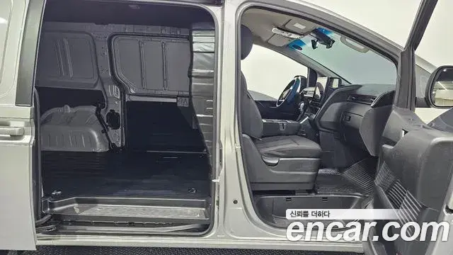 Hyundai Staria 2024 — Şəkil 4/30