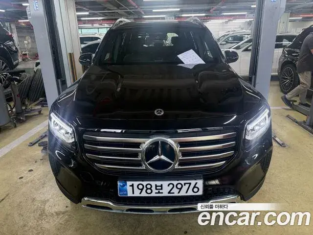 Mercedes-Benz GLB-Class 2025 — Фото 9/10