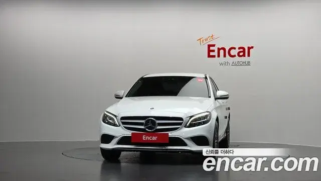 Mercedes-Benz C-Class 2019 — ფოტო 14/31