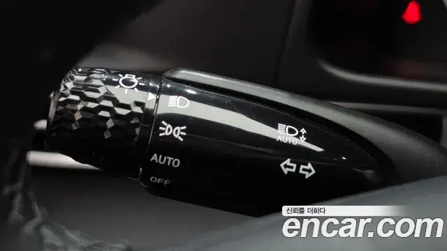 Hyundai The New Avante Hybrid 2021 — Şəkil 15/30