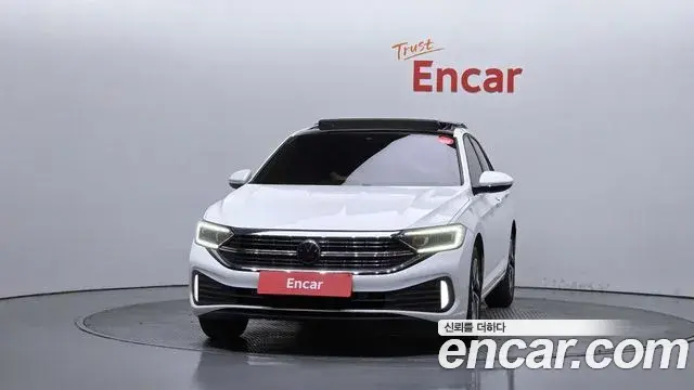 Volkswagen Jetta 2024 — Şəkil 26/35