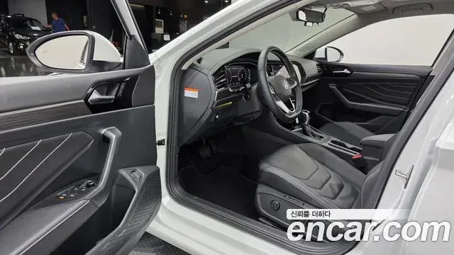 Volkswagen Jetta 2024 — Şəkil 6/35