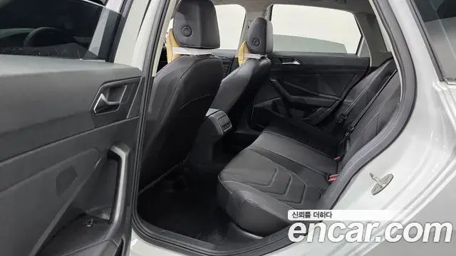 Volkswagen Jetta 2024 — Şəkil 18/35