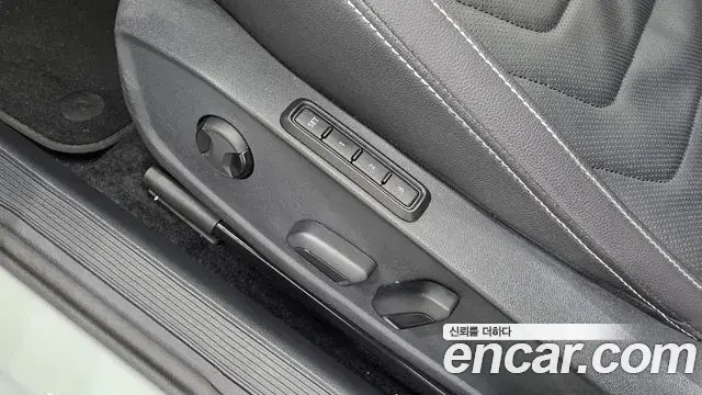 Volkswagen Jetta 2024 — Şəkil 22/35