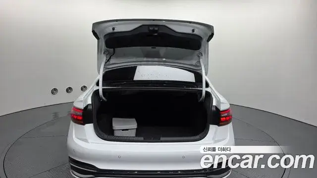 Volkswagen Jetta 2024 — Şəkil 7/35