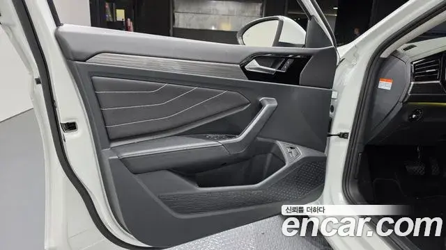 Volkswagen Jetta 2024 — Şəkil 5/35