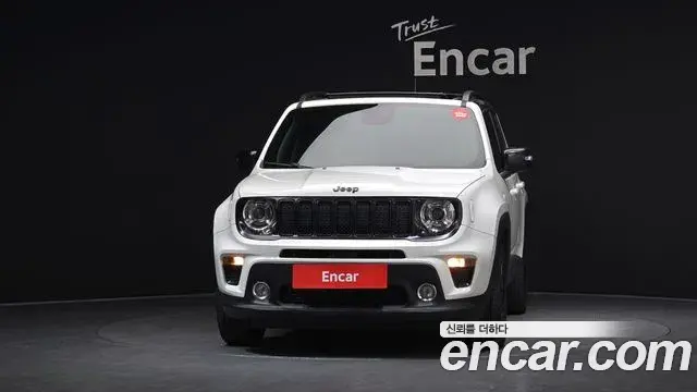 Jeep Renegade 2019 — Photo 16/32
