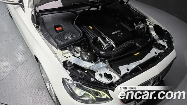 Mercedes-Benz E-Class 2018 — Фото 5/20