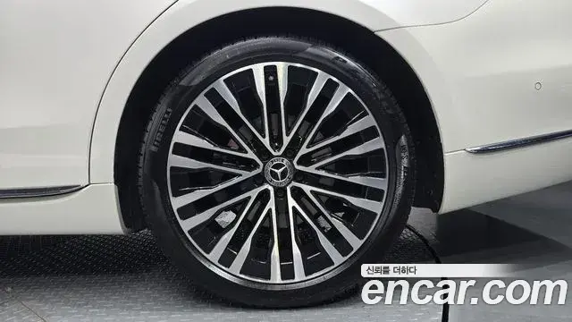 Mercedes-Benz S-Class 2023 — Şəkil 20/31