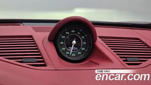 Porsche 911 2021 — ფოტო 30/31