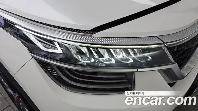 Kia Seltos 2019 — Şəkil 11/31