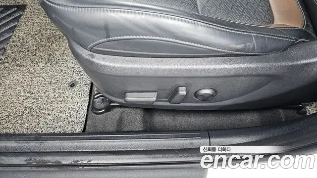 Kia Seltos 2019 — Şəkil 8/31