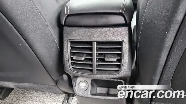 Kia Seltos 2019 — Şəkil 20/31