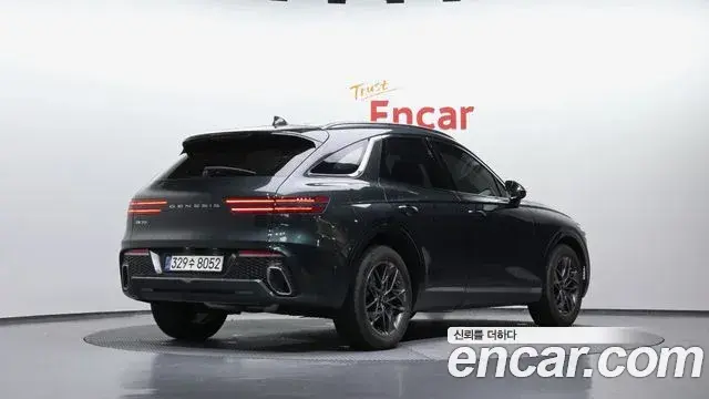 Genesis GV70 2021 — Şəkil 18/38