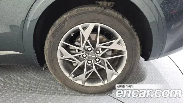 Genesis GV70 2021 — Şəkil 4/38