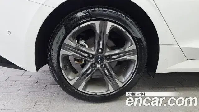 Kia K5 2023 — Photo 26/30