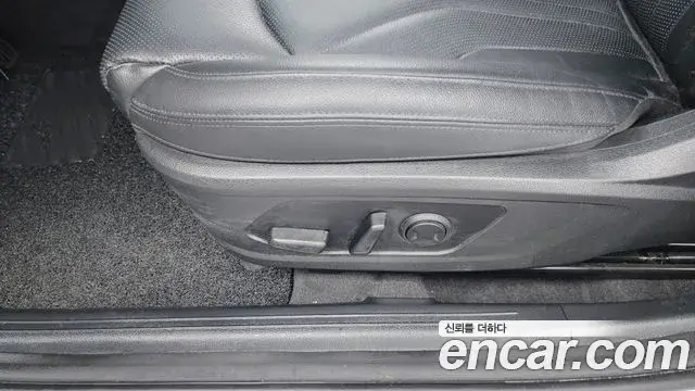 Kia K5 2023 — Photo 27/30