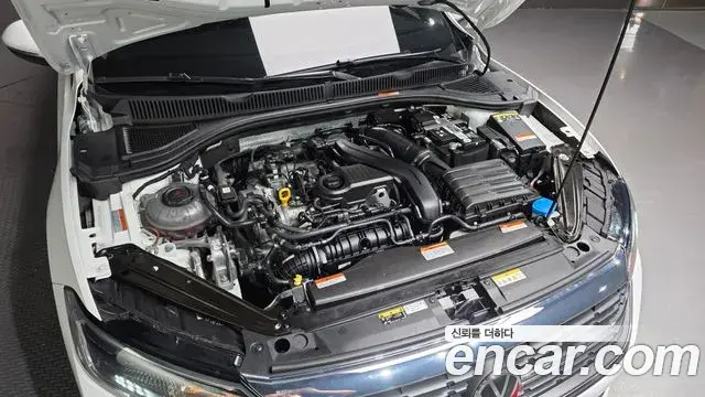 Volkswagen Jetta 2023 — Şəkil 25/31