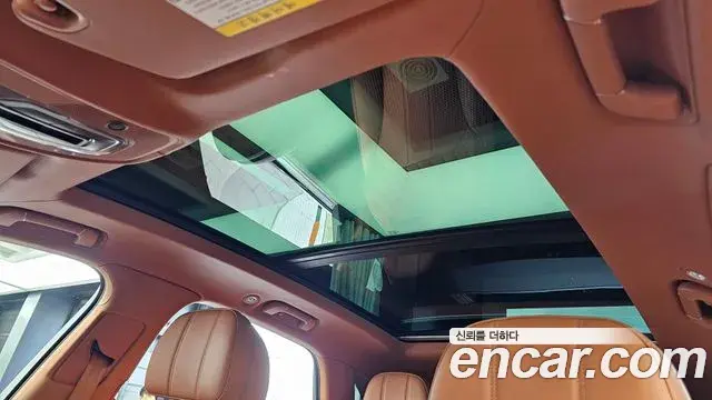 Bentley Bentayga 2018 — Şəkil 15/20