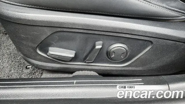 Kia K5 2020 — ფოტო 31/32
