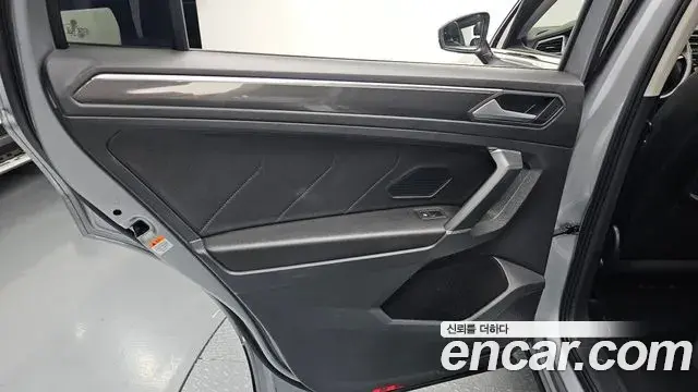 Volkswagen Tiguan Allspace 2020 — Şəkil 18/32