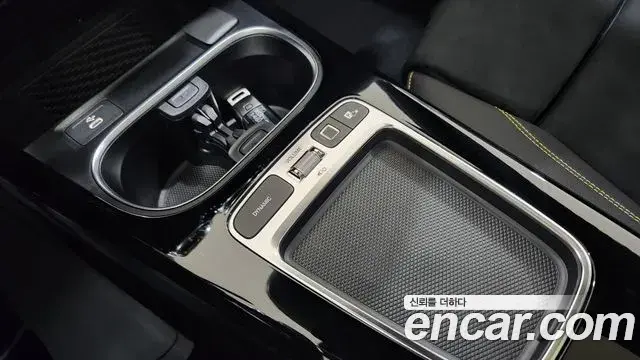 Mercedes-Benz CLA-Class 2025 — ფოტო 2/19