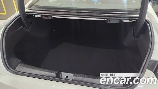 Mercedes-Benz CLA-Class 2025 — ფოტო 10/19