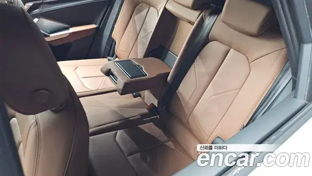 Audi Q3 2020 — Photo 32/34