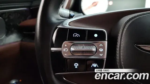 Genesis G90 2022 — ფოტო 28/34