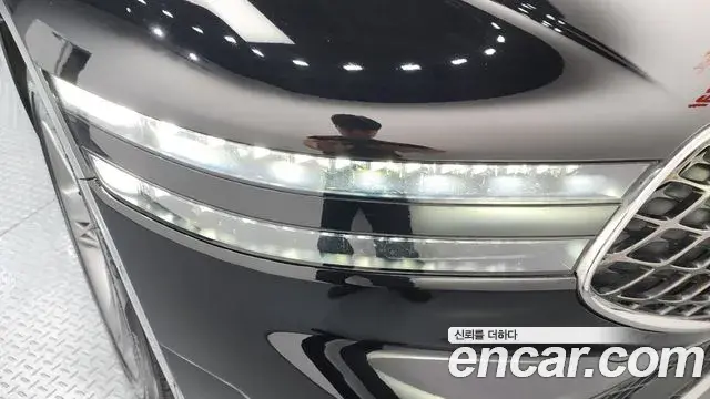 Genesis G90 2022 — ფოტო 32/34