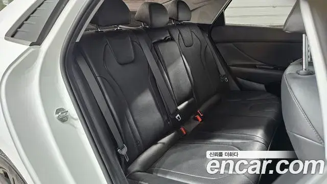 Hyundai Avante 2021 — Фото 12/20
