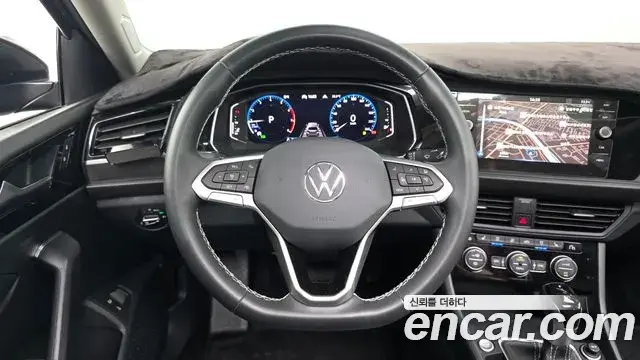 Volkswagen Jetta 2023 — Фото 12/20