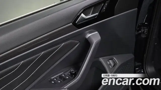 Volkswagen Jetta 2023 — Фото 16/20