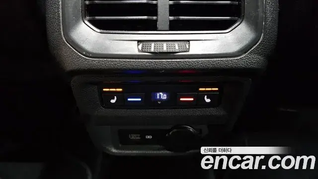 Volkswagen Tiguan Allspace 2020 — Фото 19/20