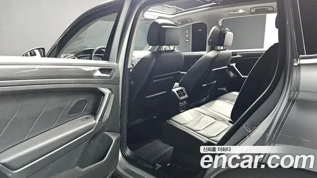 Volkswagen Tiguan Allspace 2020 — Şəkil 16/32